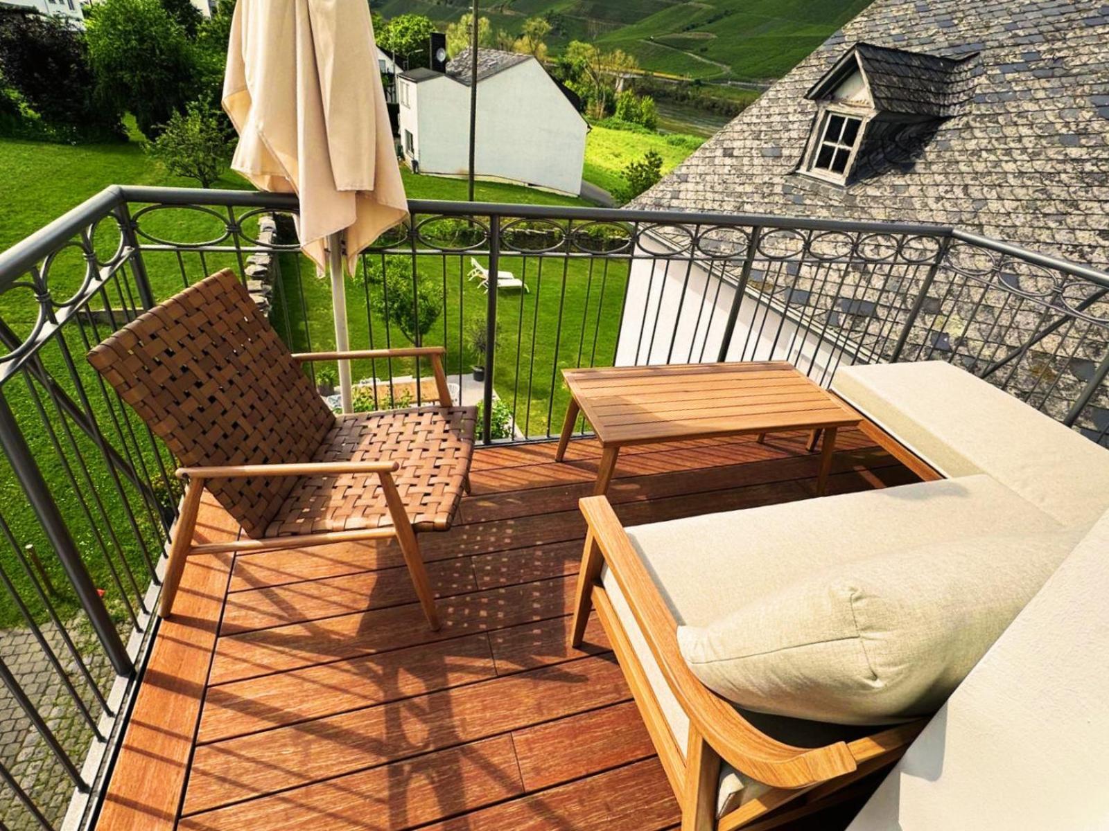 Gut Foersterlay - Exklusive Boutique Im Historischen Winzerhaus Direkt An Der Mosel Lösnich